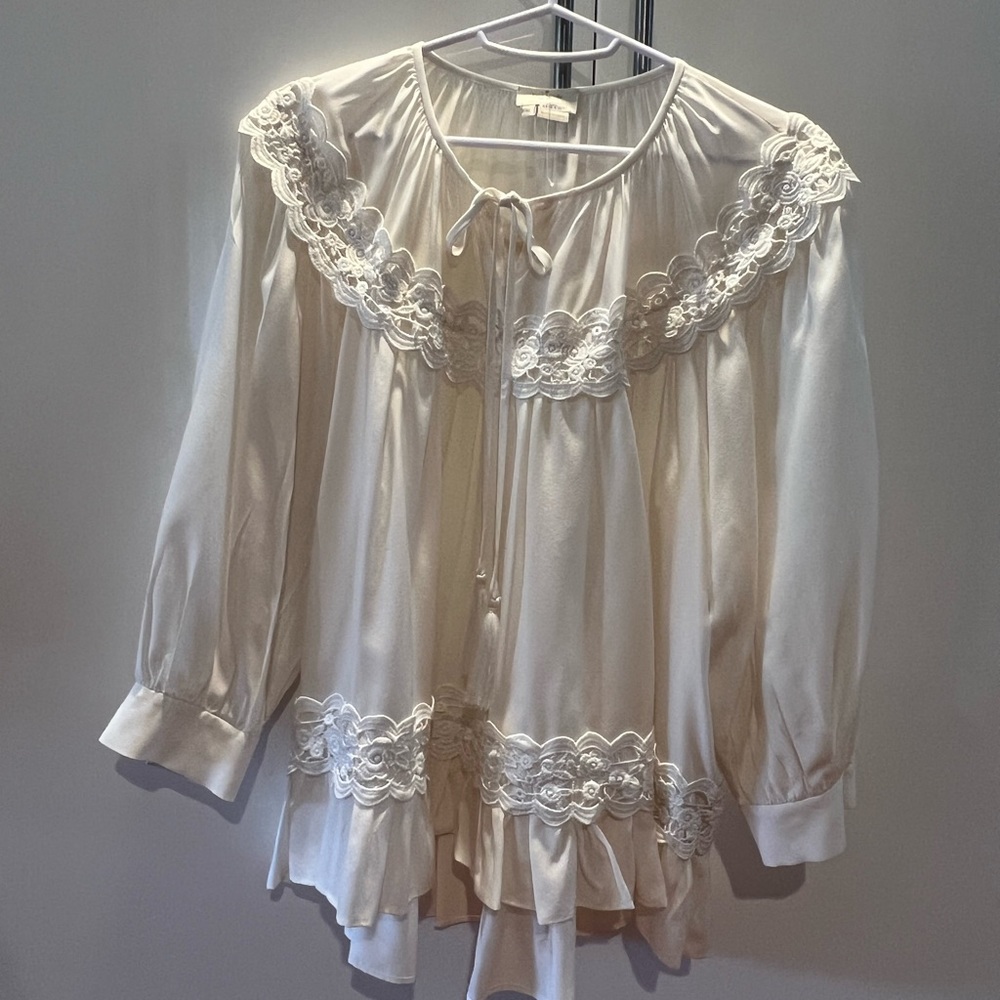 Like new Kate Spade silk blouse size medium
